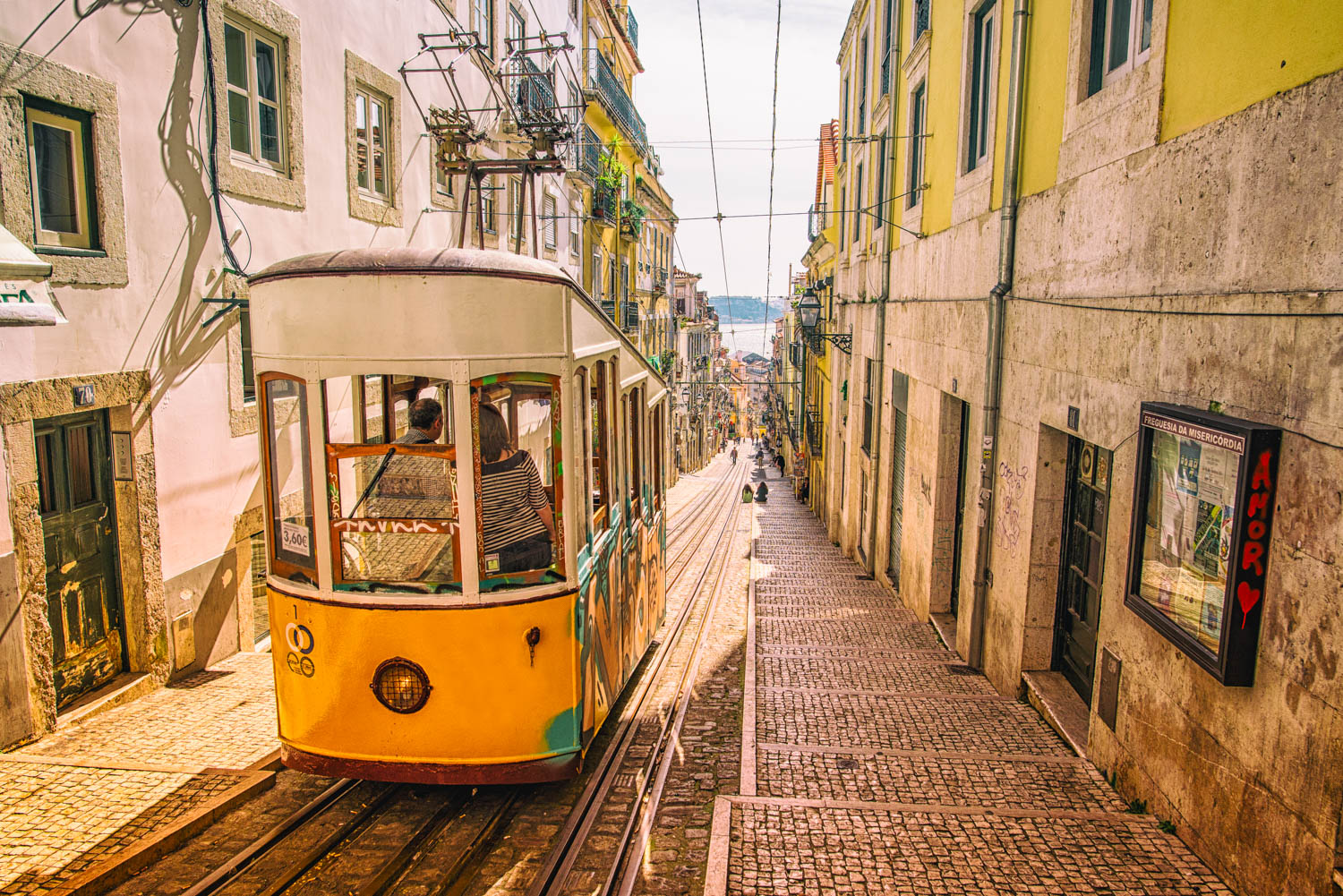 Co zobaczyć w Lizbonie – Bairro Alto