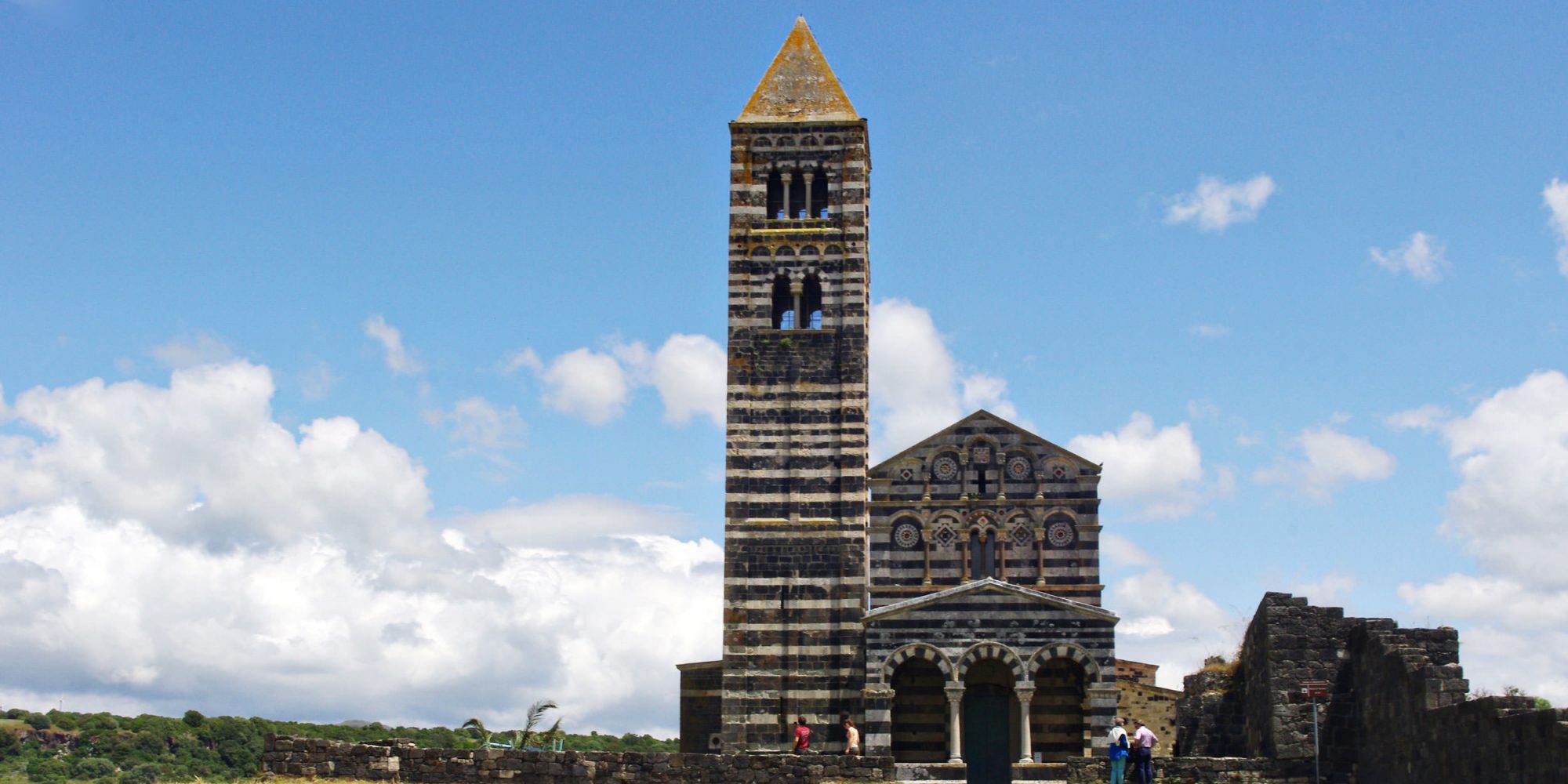 Sardynia Anghelu Ruju i Łaciata Krowa Duże Podróże