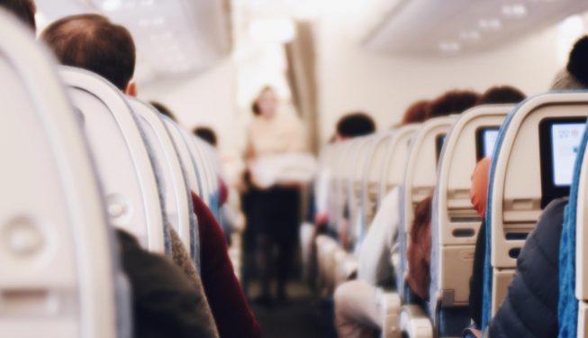 jedzenie-w-samolocie